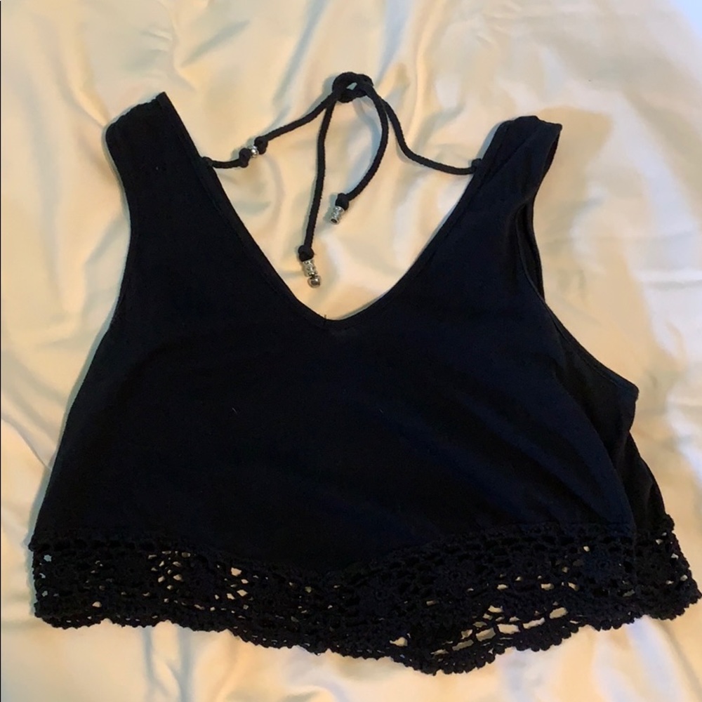 Black crop  top